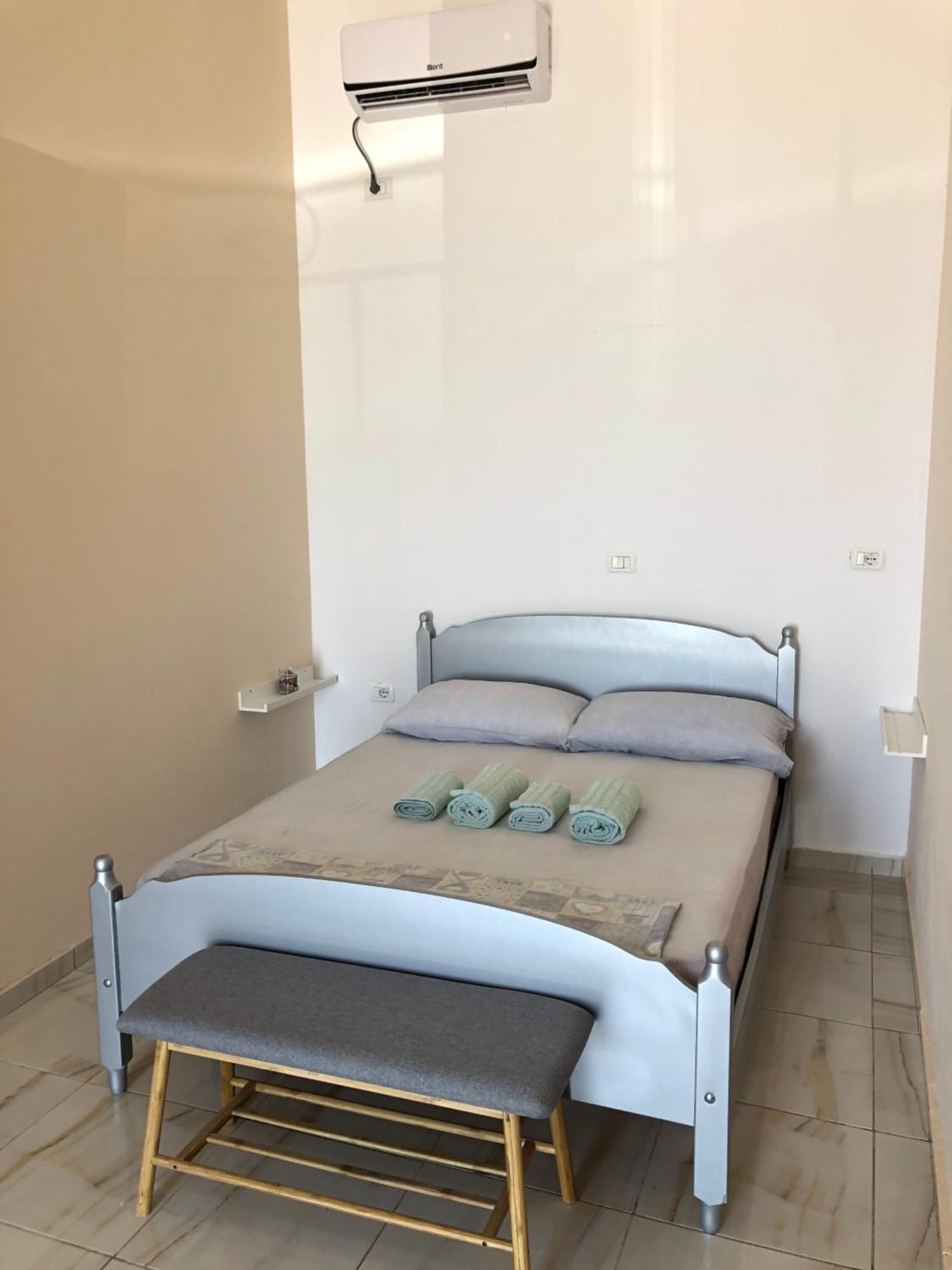 בורש Villa Denny מראה חיצוני תמונה
