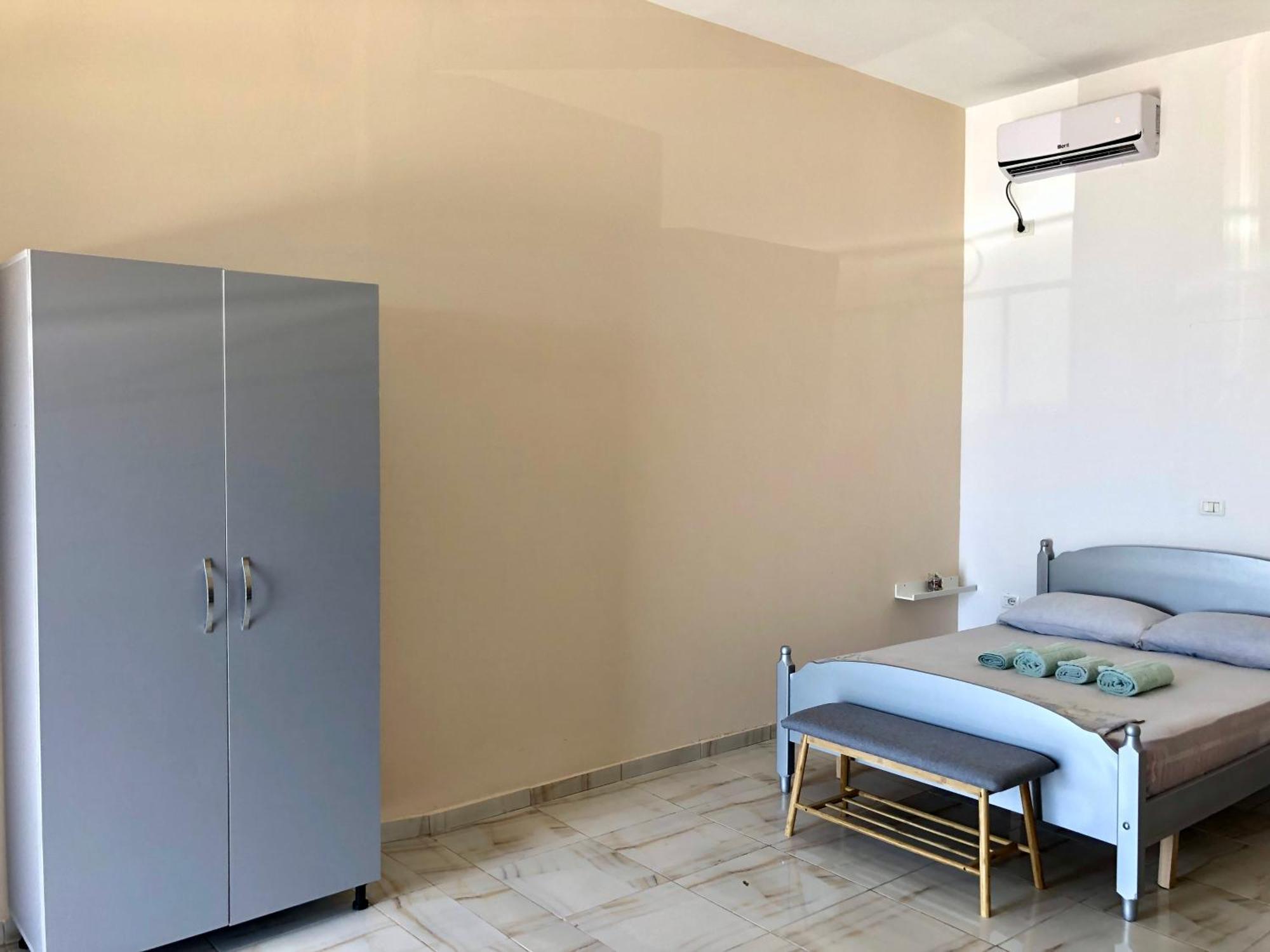 בורש Villa Denny מראה חיצוני תמונה